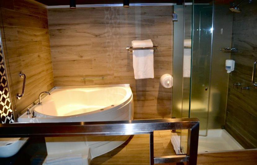 Hotel Las Lomas Lima Buitenkant foto
